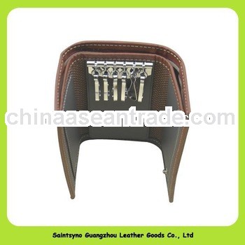13044 Genuine leather key holder with snap closure