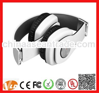 Accessment supplier hot sale fashion foldable with 4 speakers wireless stereo headphone