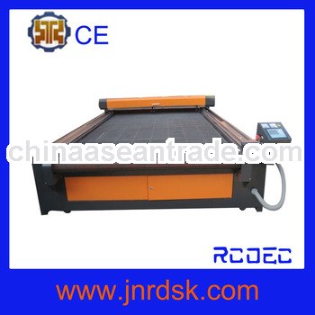 Automatic Feed Fabric Laser Cutting
