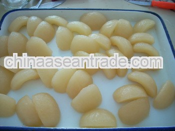 Canned pear slices in syrup with good taste