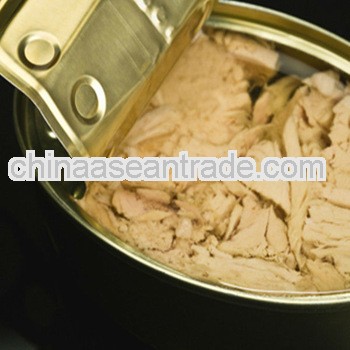 Canned tuna in brine