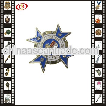Christmas metal lapel pins badge with diamond gifts souvenirs
