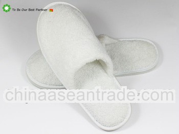 High quality plush close toe hotel slipper