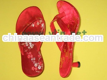Ladies middle heel red sandals