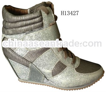 Latest design low price wedge sneakers for women