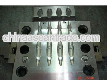 Long life plastic toothbrush injection mould