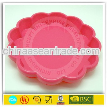 Small flower shape silicone baking mould