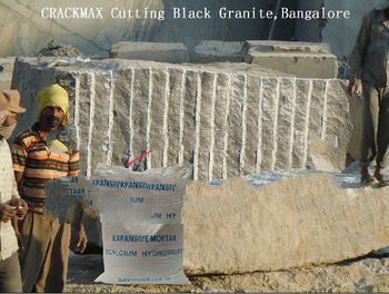 Soundless cracking agent for splitting granite