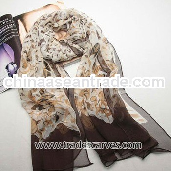 Tradional printed sexy and elegant pure silk different styles scarf