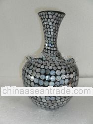 Mother of pearl Ceramic vase