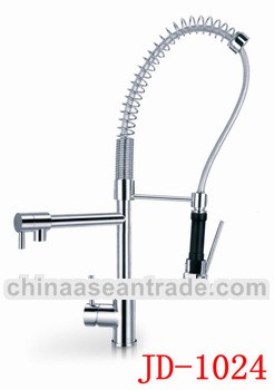 fashion design chrome plated finished kitchen faucet