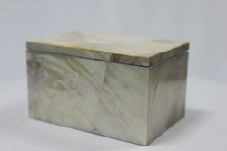 Jewelry box inlay with shell