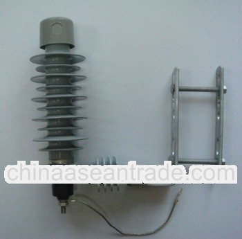many kinds of 15KV composite zno surge arrester with mounting clamp