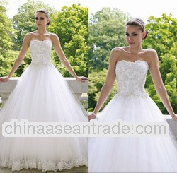 A-line Tulle Floor Length Strapless White Wedding Dress 2013