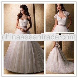 WD717 Classic Sweetheart Fitted Lace Appliqued Bodice Pleated Tulle Ball Gown Muslim Wedding Dress W