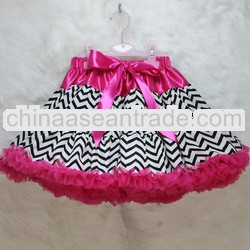 Wholesale girls pettiskirts children chevron petticoats kids fluffy tutu skirts