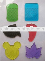 nice anti slip mat on the car