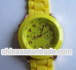 2014Popular Jelly Silicone Quartz lady Golden Crystal Geneva Watch