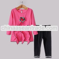 2014 New Spring Girls Clothing Set 2 PCS Hot Pink Long Sleeve T Shirt With Flower And Black Short Pa
