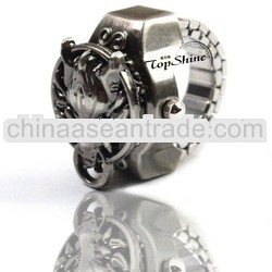 D00850o Black Lead Wolf Finger Ring Watches