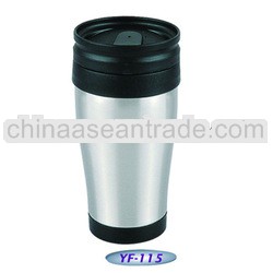 Double wall plastic auto coffee mug with a handle