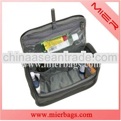 Men Hanging Toiletry Kit