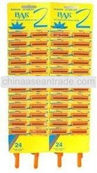 triple blade razor cartridge with lubricant strip