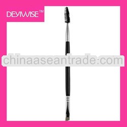 Brow Spoolie Duo rotating mascara brush