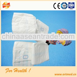 PE film backsheet fluff pulp leakproof diapers for adults