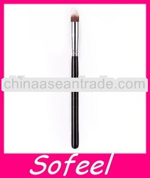 Wholesale precision tapered makeup brush free sample