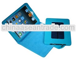 Mobile solar panel charger for ipad