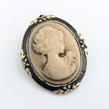 21I50 Korean Brooch - Queen Victoria 2011 for kids lovely classical  Freeshipping Fashion Jewelry ho