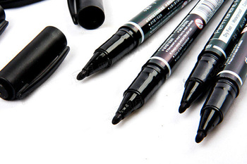 5PCS Fine Dual Heads Marking Pen Marker Waterproofink Thin Nib Black New Portable Free Shipping