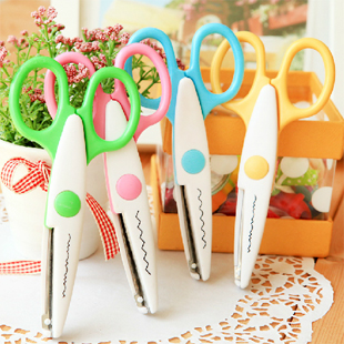 Free shipping Hot!!! Decorative Wave lace Edge Craft Stationery Scissors DIY for Kids Scrapbook Hand