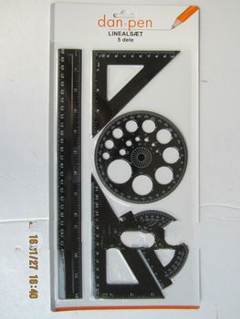 Freight free Black ruler set