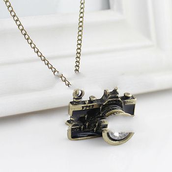 Hot Sale Individual Vintage Camera Pendant Alloy Necklace