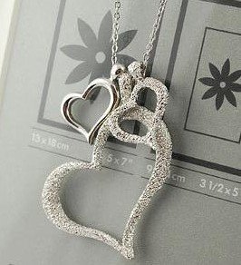 Hot sale, F4164 Silver Plated 3 Love Heart Sand frosted Girl Pendant Necklace, Bohemian Vintage lady