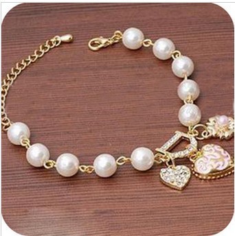 Min. Order is 10 USD( Mix Order)! Retail Bohenmia Heart&D with Floral Bracelets&Bangles. Fac