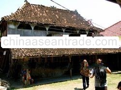 Antique recycled house