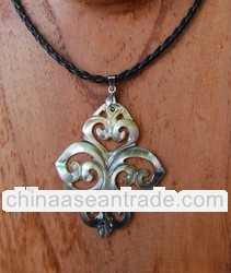 sea shell necklace carved by hand master carver from bali