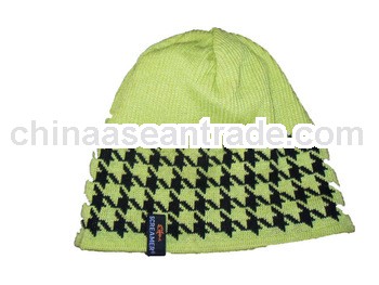 100% acrylic jacquard knitted checker beanie hat and caps