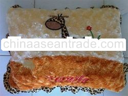 Laced Pillow Size S - Giraffe