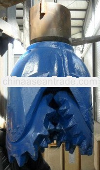 17 1/2 steel tooth with metal or rubber seal