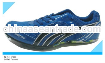 2013Customized special good quality spikes track sport shoes