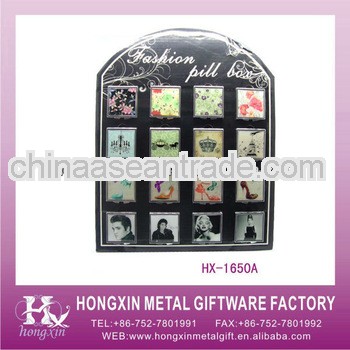 2013 New Product HX-1650A Bronze 4 Case Square Antique Brass Pill Boxes