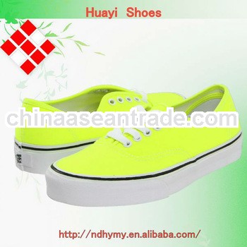 2013 china blank cheap rubber sole men canvas shoes