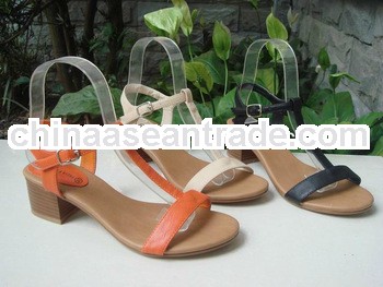 2013 comfortable low heel sandals
