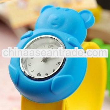 2013 fashion design &cute silicone slap band kids slap watches