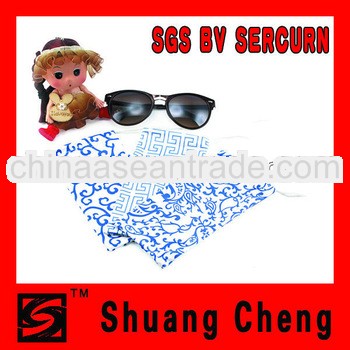 2013 fashionable custom sunglasses pouch