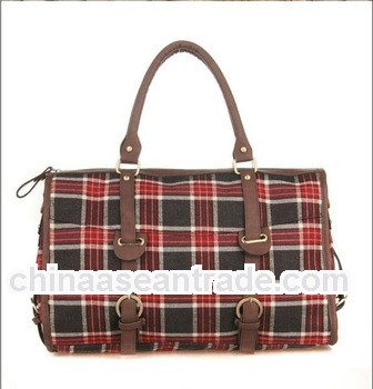2013 good canvas fashion beaded handbags